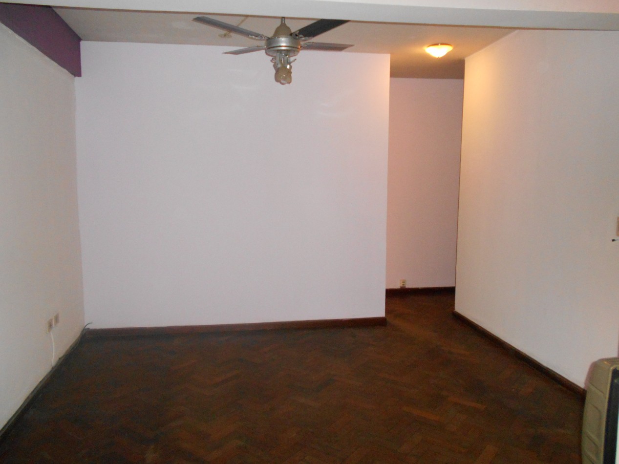 Av Salta no 137 Piso 5 Depto A