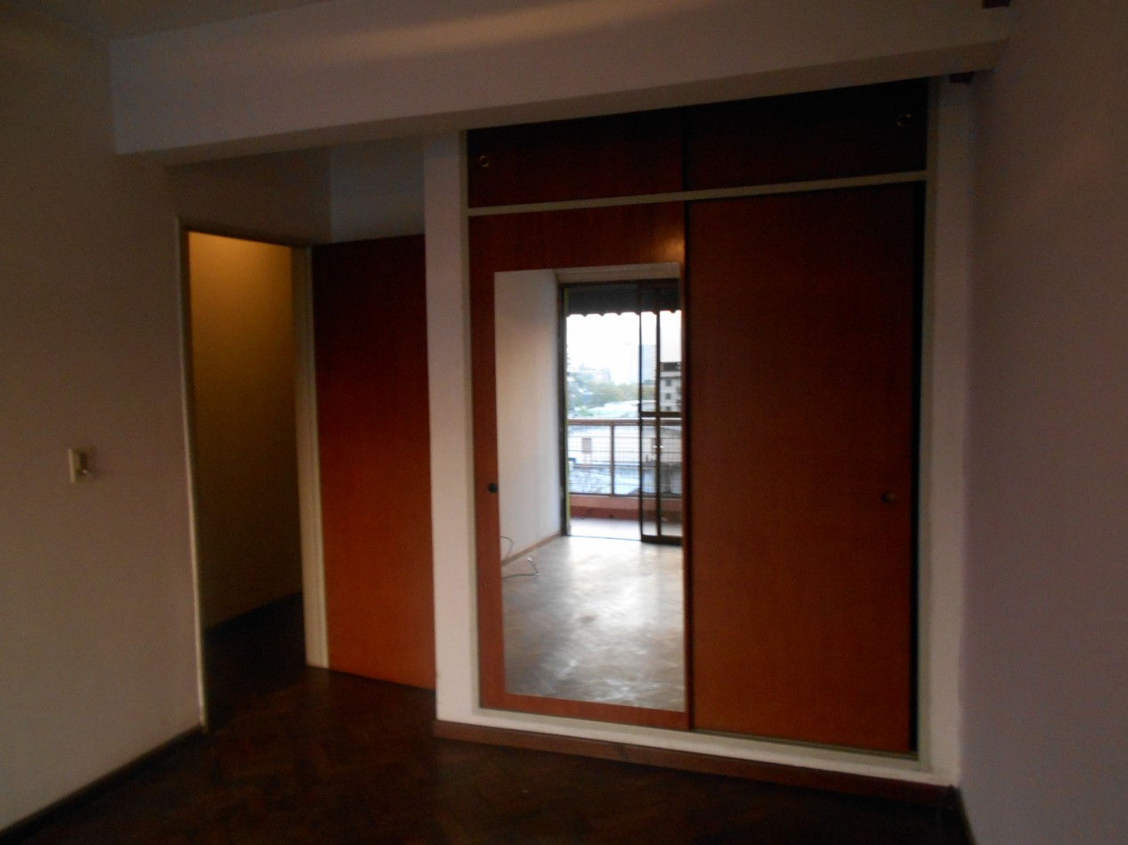 Av Salta no 137 Piso 5 Depto A