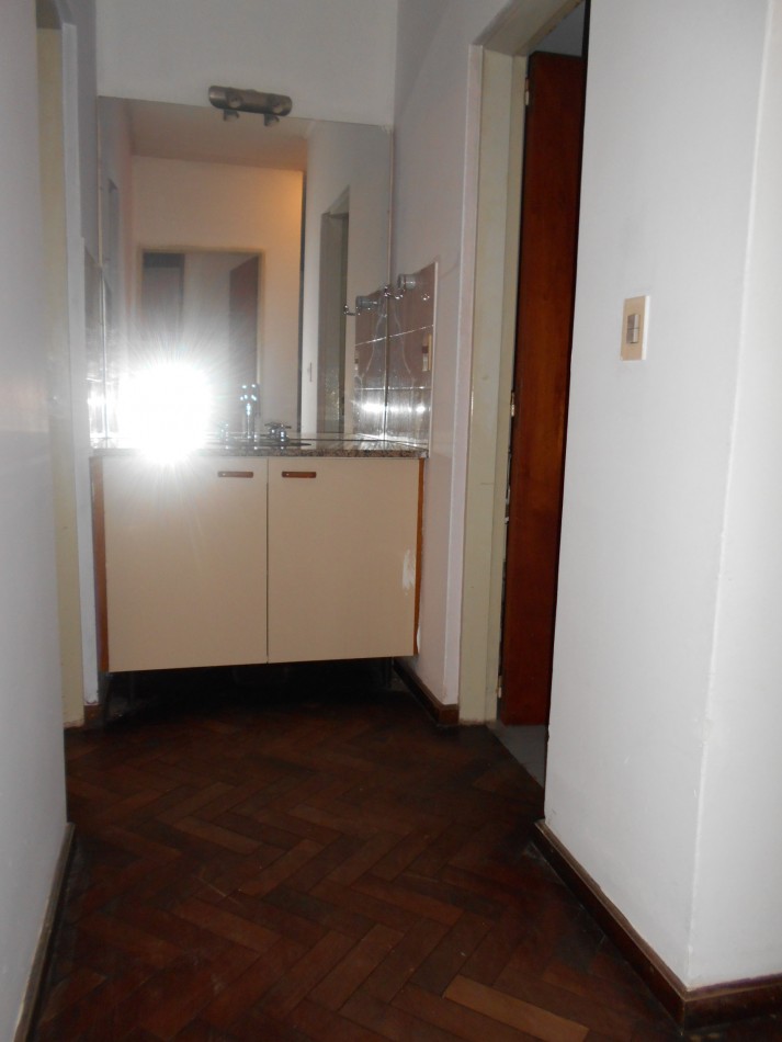 Av Salta no 137 Piso 5 Depto A