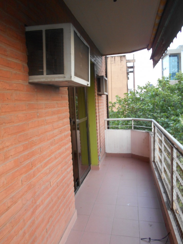 Av Salta no 137 Piso 5 Depto A