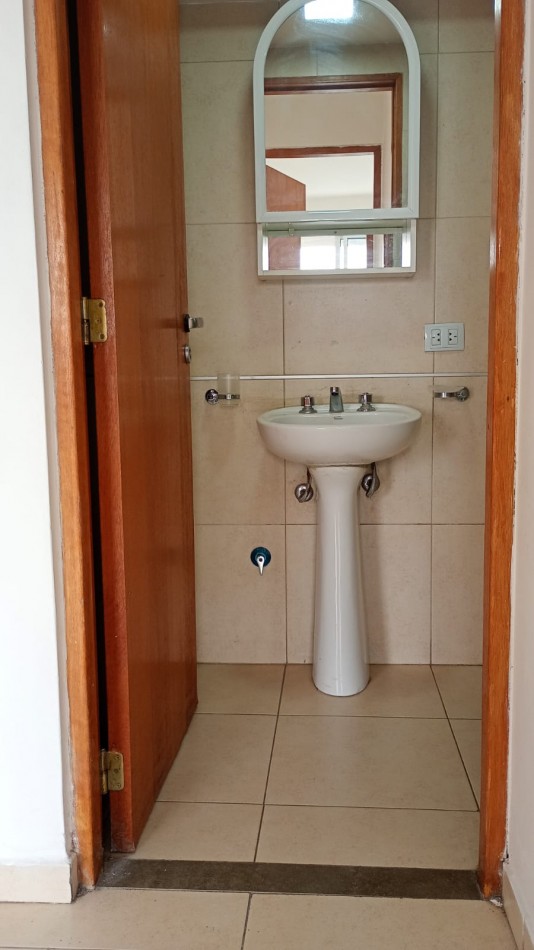 Av Mate de Luna no1530 